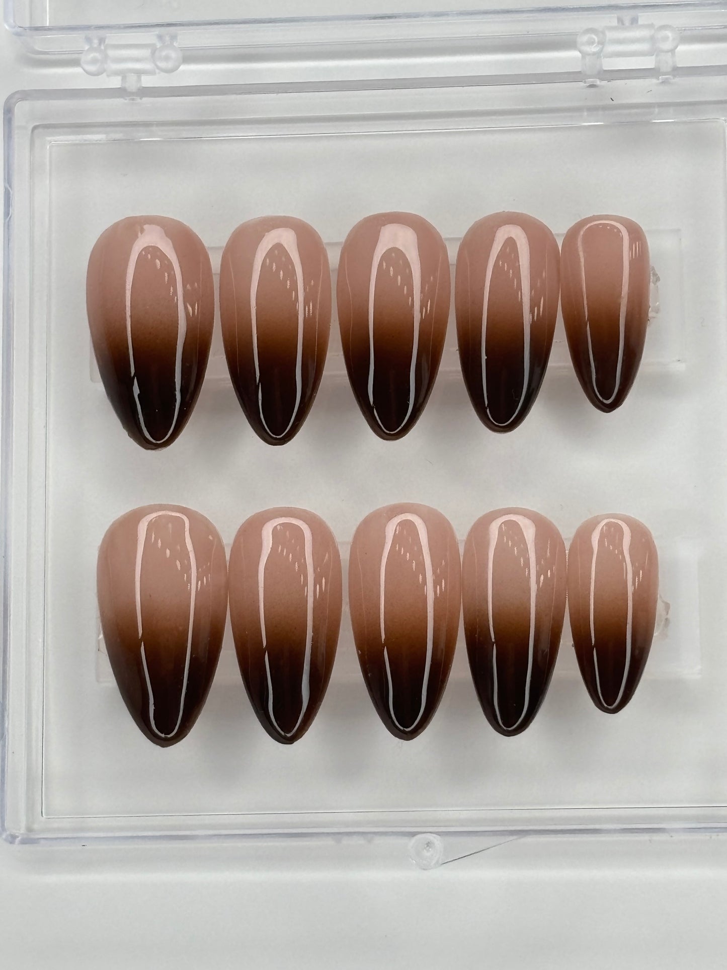 Brown Ombré, Medium Almond Press Ons