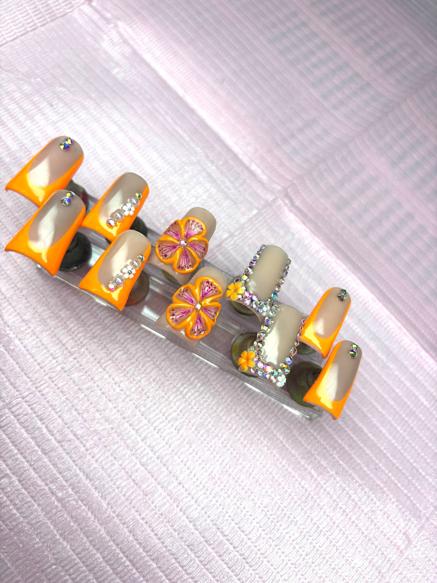 3D Flowers, Medium Duck Nails Orange Duck Press Ons